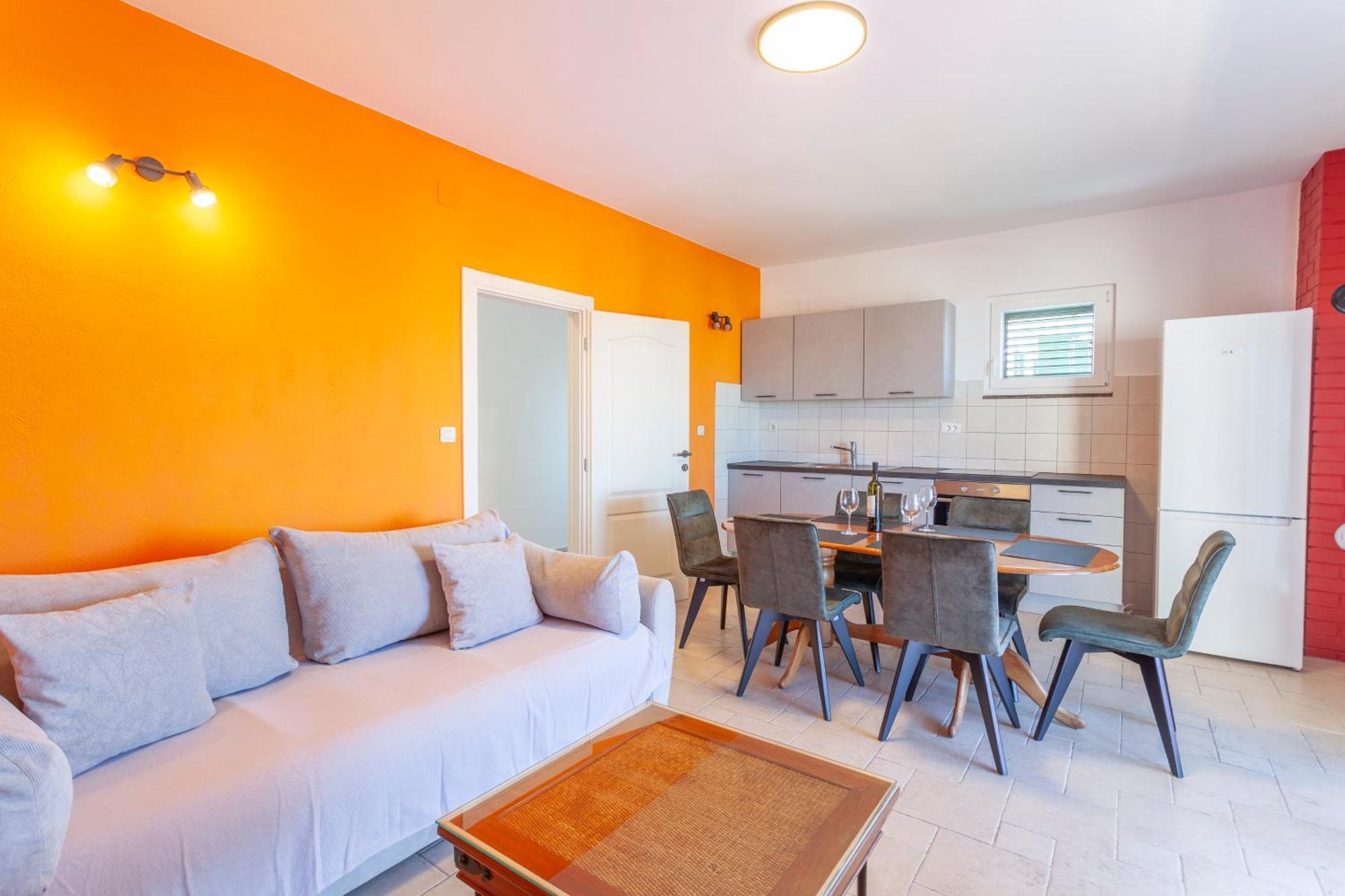 Jurass Apartment *